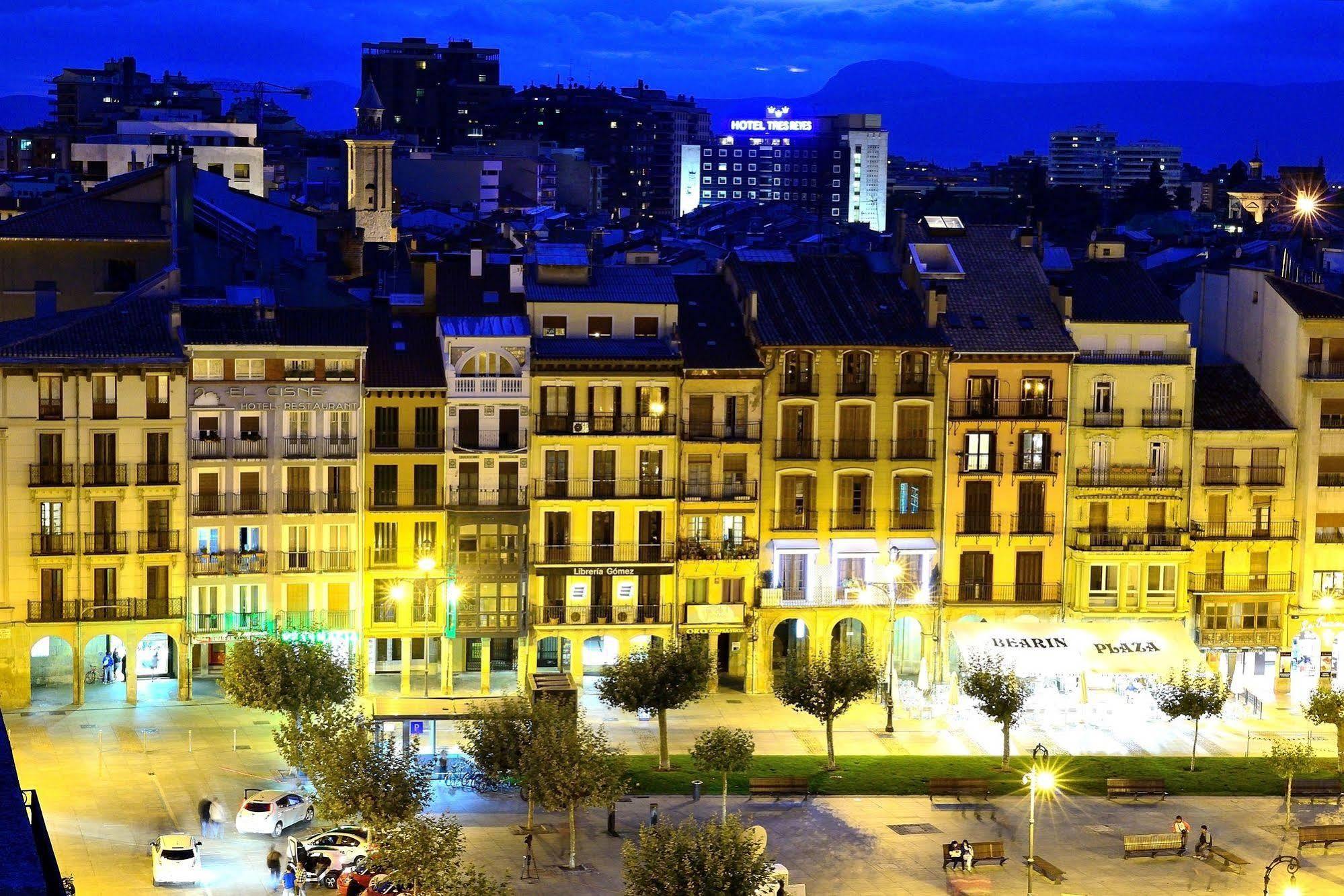 Hostal Arriazu Pamplona Exterior foto